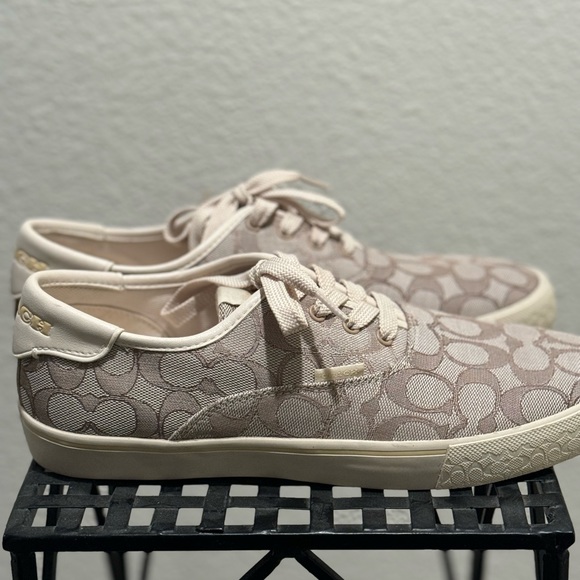 Brand new Coach City Skate Sneaker in Tan Signature canvas! No box! Size 9.5B - Picture 8 of 8